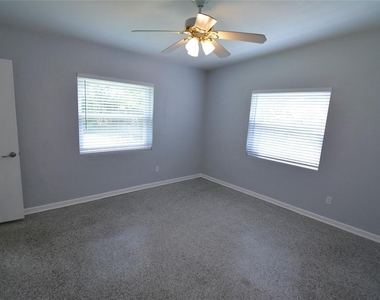 520 Seneca Trail - Photo Thumbnail 14