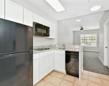7503 Atlantis Way - Photo Thumbnail 6