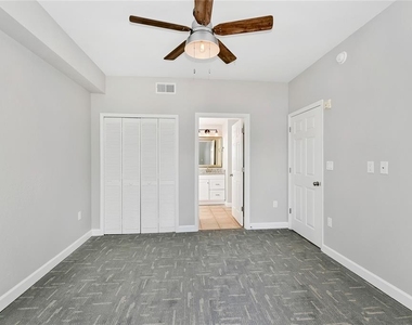 7503 Atlantis Way - Photo Thumbnail 8