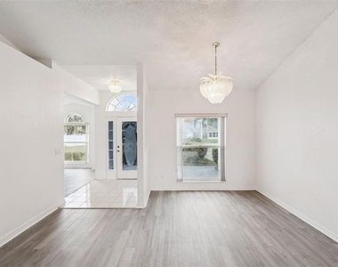 12418 Sion Court - Photo Thumbnail 7