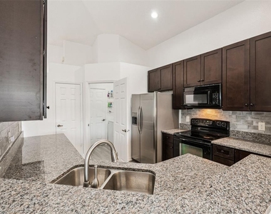 12418 Sion Court - Photo Thumbnail 3