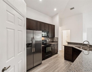 12418 Sion Court - Photo Thumbnail 2