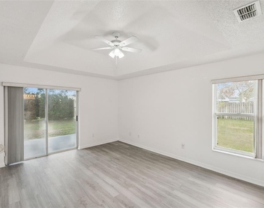 12418 Sion Court - Photo Thumbnail 8