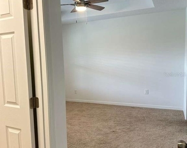 9031 Legado Drive - Photo Thumbnail 17