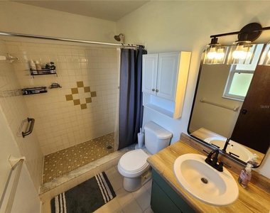 2827 Royal Palm Drive - Photo Thumbnail 12