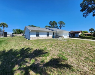 2827 Royal Palm Drive - Photo Thumbnail 1