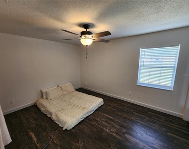 2827 Royal Palm Drive - Photo Thumbnail 10