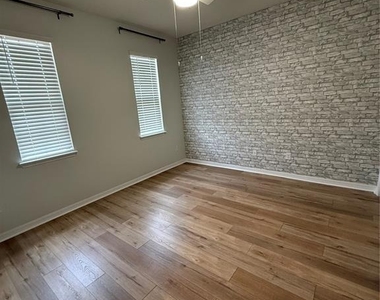 8519 Rindge Road - Photo Thumbnail 14