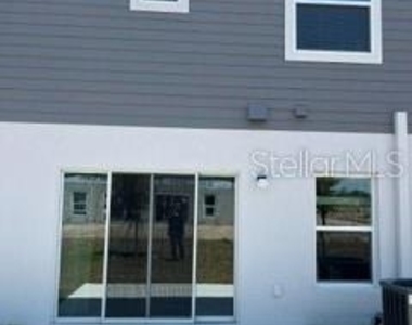 4117 Collegiate Boulevard - Photo Thumbnail 12