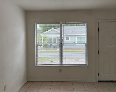 537 Nw 30th Avenue - Photo Thumbnail 2