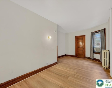 626 11th Street - Photo Thumbnail 24