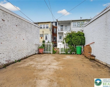 626 11th Street - Photo Thumbnail 52