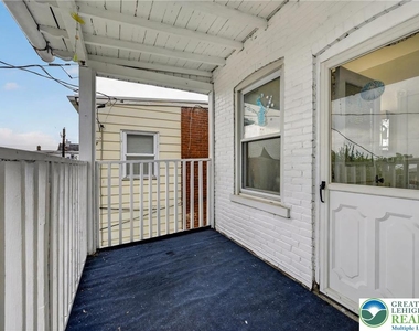 626 11th Street - Photo Thumbnail 27