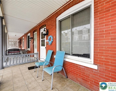 626 11th Street - Photo Thumbnail 5
