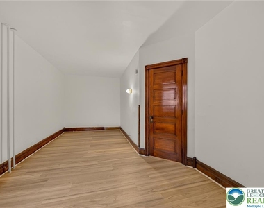 626 11th Street - Photo Thumbnail 21