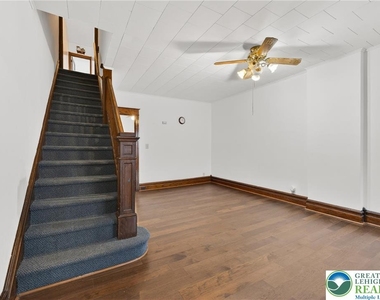 626 11th Street - Photo Thumbnail 8