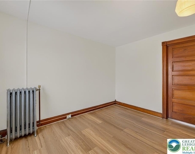 626 11th Street - Photo Thumbnail 33