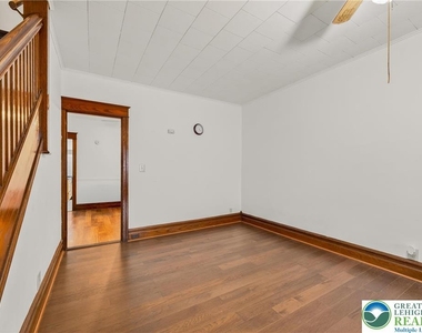 626 11th Street - Photo Thumbnail 12