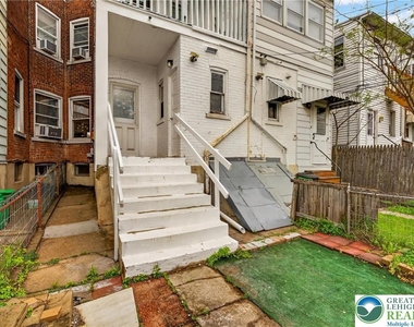 626 11th Street - Photo Thumbnail 49