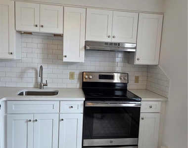 401 E Goepp Street - Photo Thumbnail 11