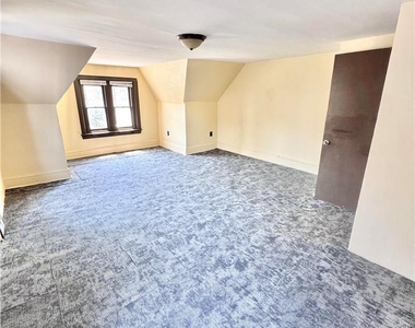 1217 Broadway - Photo Thumbnail 16