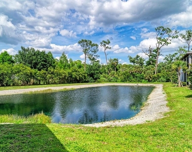 5687 N Honore Avenue - Photo Thumbnail 25