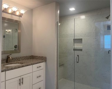 260 Hidden Bay Drive - Photo Thumbnail 23