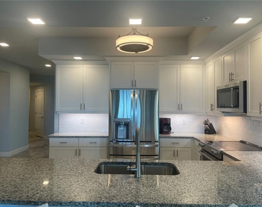 260 Hidden Bay Drive - Photo Thumbnail 9