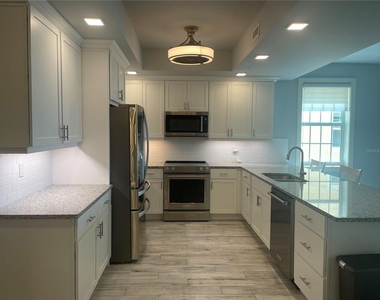 260 Hidden Bay Drive - Photo Thumbnail 6