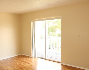 2423 60th Avenue W - Photo Thumbnail 9