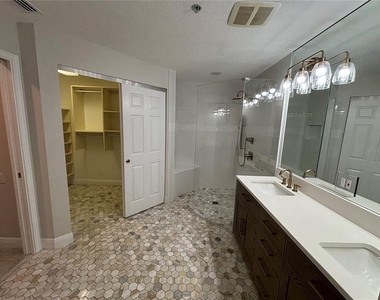 6536 Moorings Point Circle - Photo Thumbnail 29