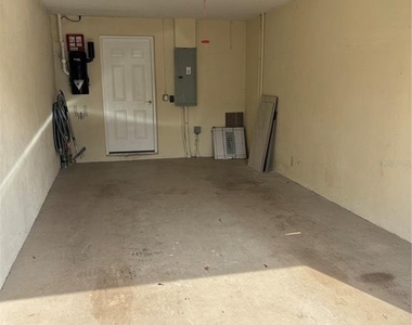 6536 Moorings Point Circle - Photo Thumbnail 33