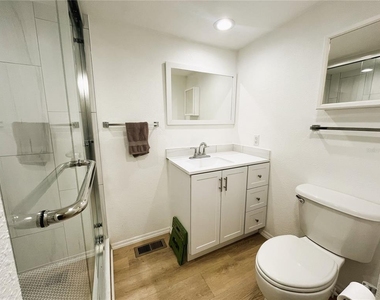 6916 Marlin Lane - Photo Thumbnail 6