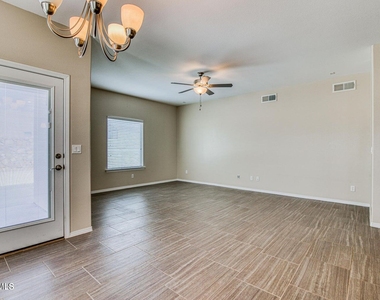 2148 William Caples Street - Photo Thumbnail 7
