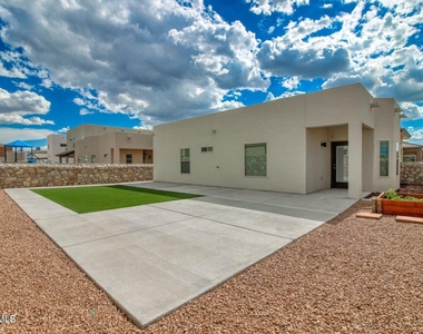 2148 William Caples Street - Photo Thumbnail 15