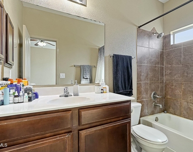 13142 Saker Drive - Photo Thumbnail 15