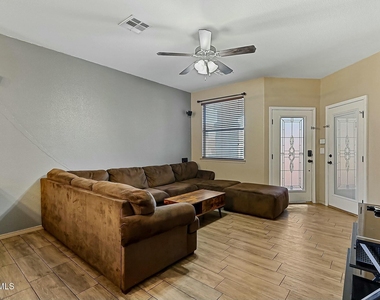 13142 Saker Drive - Photo Thumbnail 4