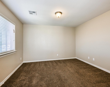 5525 Valley Cedar Drive - Photo Thumbnail 34