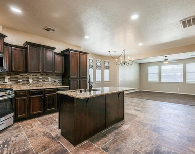 5525 Valley Cedar Drive - Photo Thumbnail 9