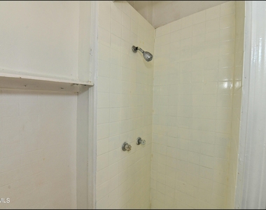 1030 Wyoming Avenue - Photo Thumbnail 14