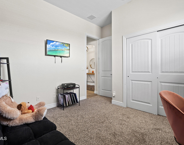 12911 Aberdare Drive - Photo Thumbnail 8