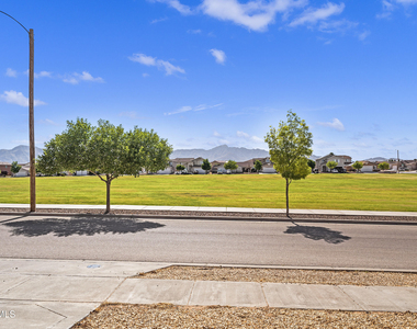 12148 Cherry Wood Lane - Photo Thumbnail 5