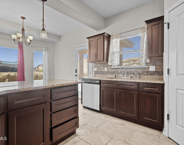 12148 Cherry Wood Lane - Photo Thumbnail 15