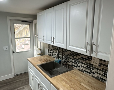 30 Foster Street - Photo Thumbnail 1