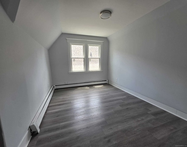 106-108 Butler Street - Photo Thumbnail 12