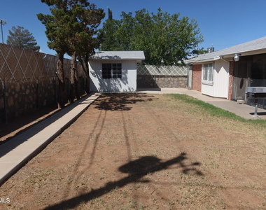 10345 Biscaine Street - Photo Thumbnail 23