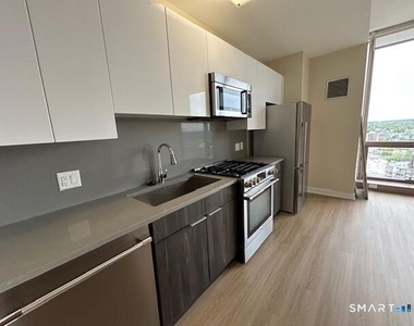 401 Atlantic Street - Photo Thumbnail 9