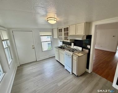837 Washington Avenue - Photo Thumbnail 2