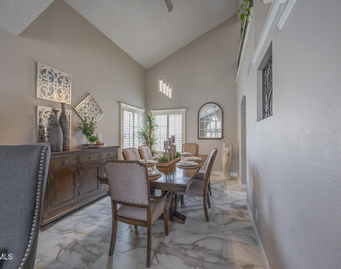512 Northwyck Way - Photo Thumbnail 4