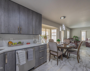 512 Northwyck Way - Photo Thumbnail 9